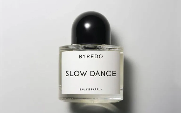 بهترین عطر دخترانه Byredo Slow Dance
